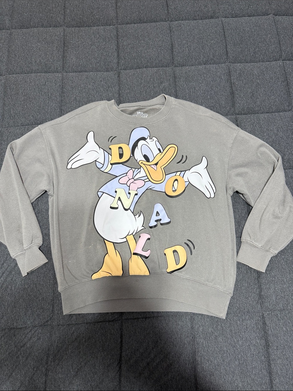 Disney Donald Duck 90th Anniversary Graphic Gray Crewneck Sweatshirt Size M